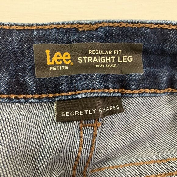 Lee Jeans Women’s 12P Blue Denim Mid Rise Regular Fit Straight Leg Classic - Picture 6 of 11